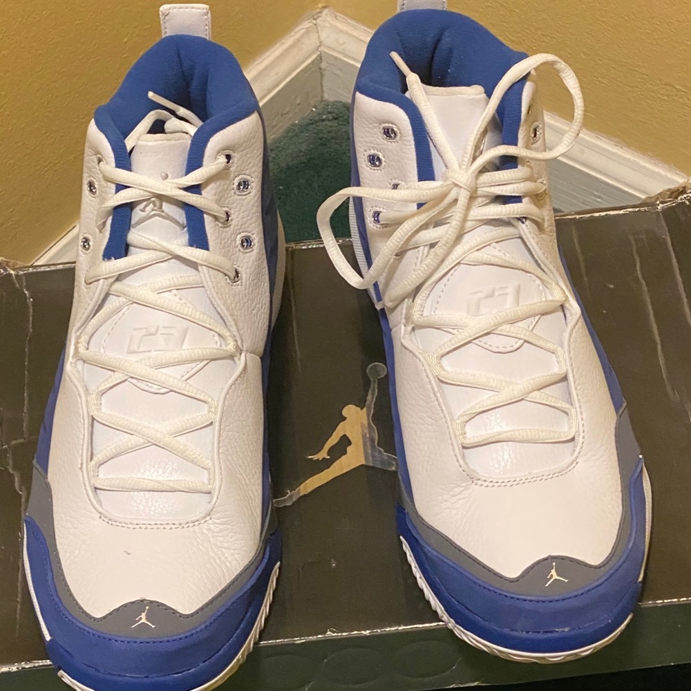 Air Jordan Sneakers